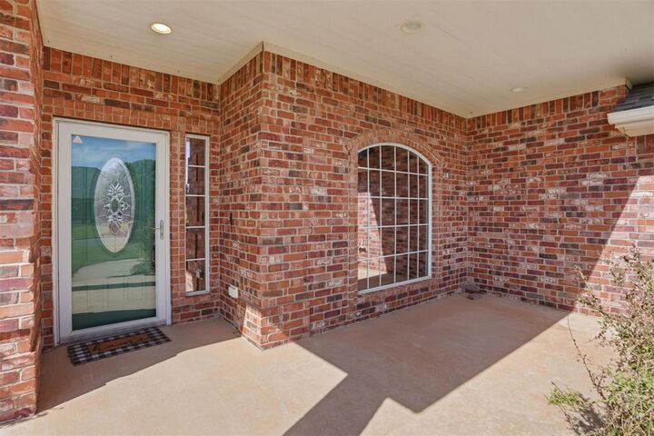 Property Photo:  1001 Stephanie Lane  OK 73521 