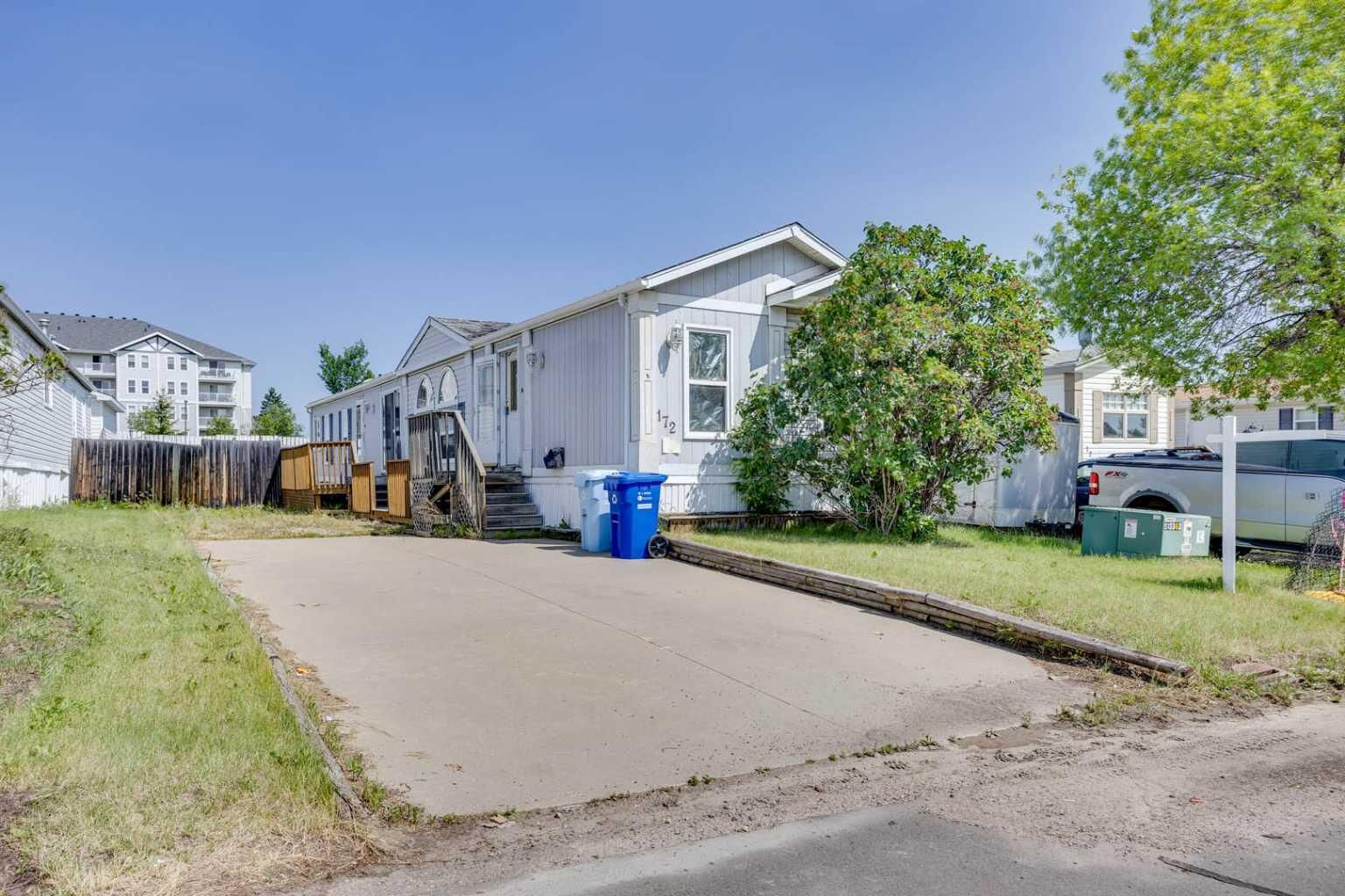 Property Photo: 172 Clausen Crescent AB T9K 2H7