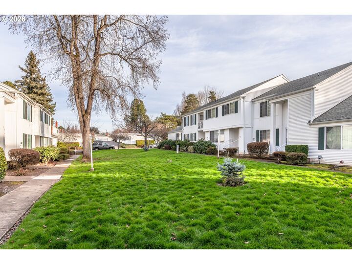 Property Photo:  6151 SW Erickson Ave  OR 97008 