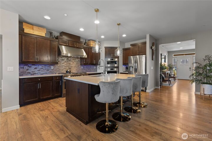 Property Photo: 12809 107th Avenue Ct E WA 98374