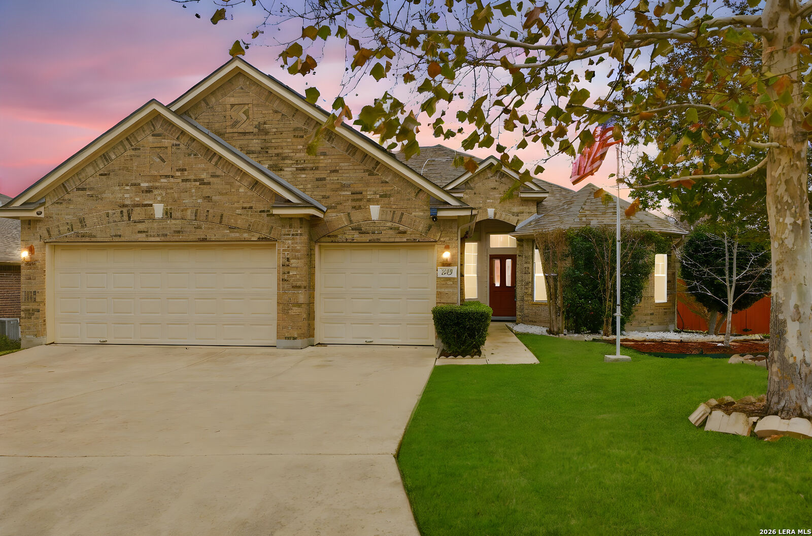 Property Photo:  1402 Mesa Crk  TX 78258 