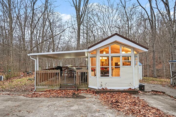 Property Photo:  162 W Old State Road 101 162  IN 47353 