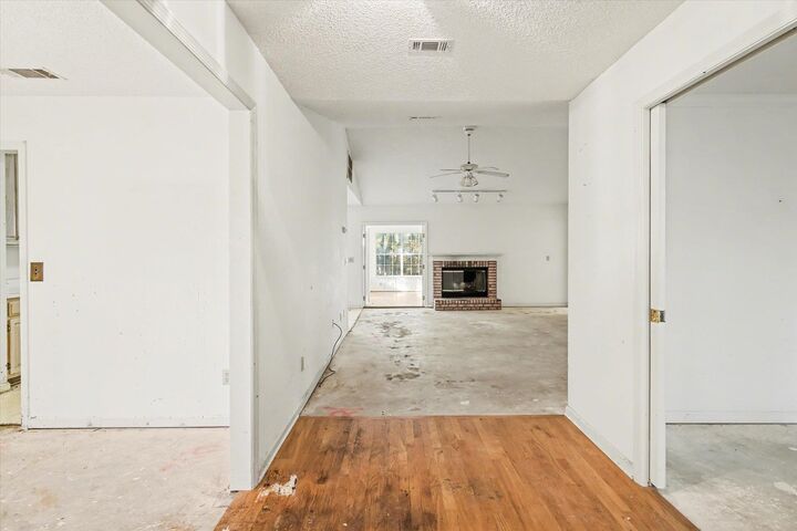 Property Photo:  10564 Lake Iamonia Drive  FL 32312 