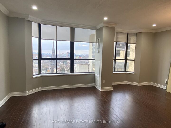 280 Simcoe Street Ph3 — photo 1
