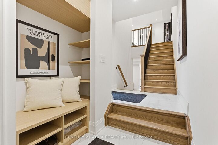 Property Photo:  9404 Bayview Avenue  ON L4C 4Z2 