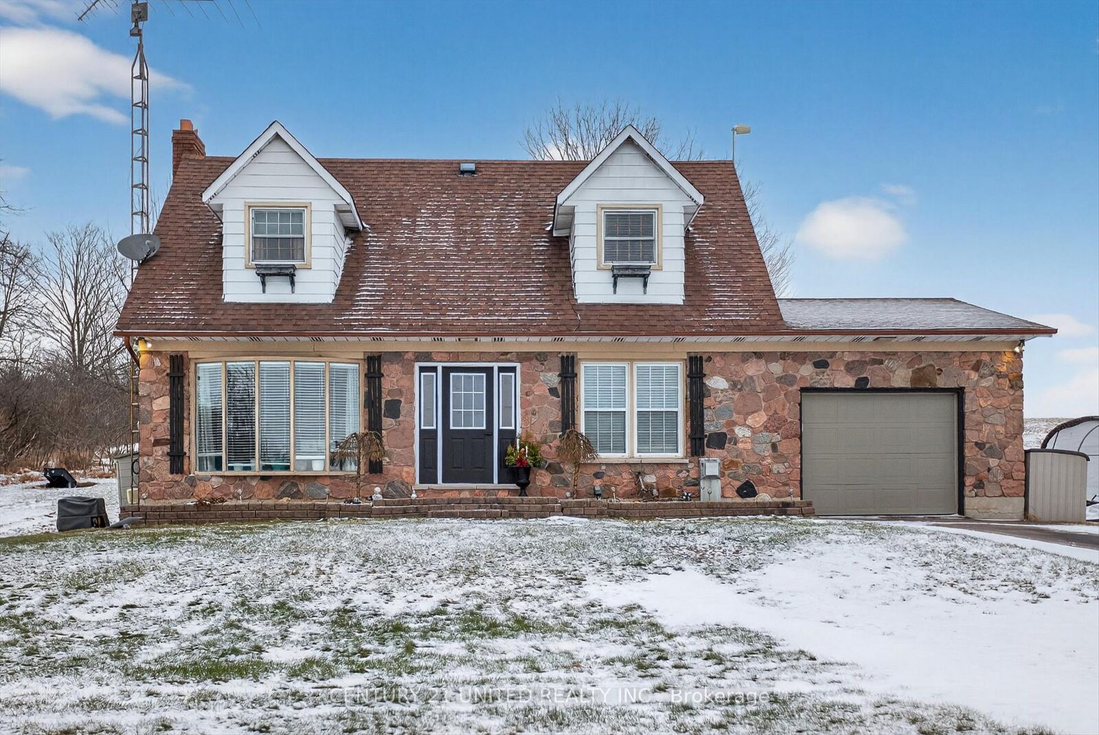 Property Photo:  965 Hiawatha Line  ON K9J 6X8 