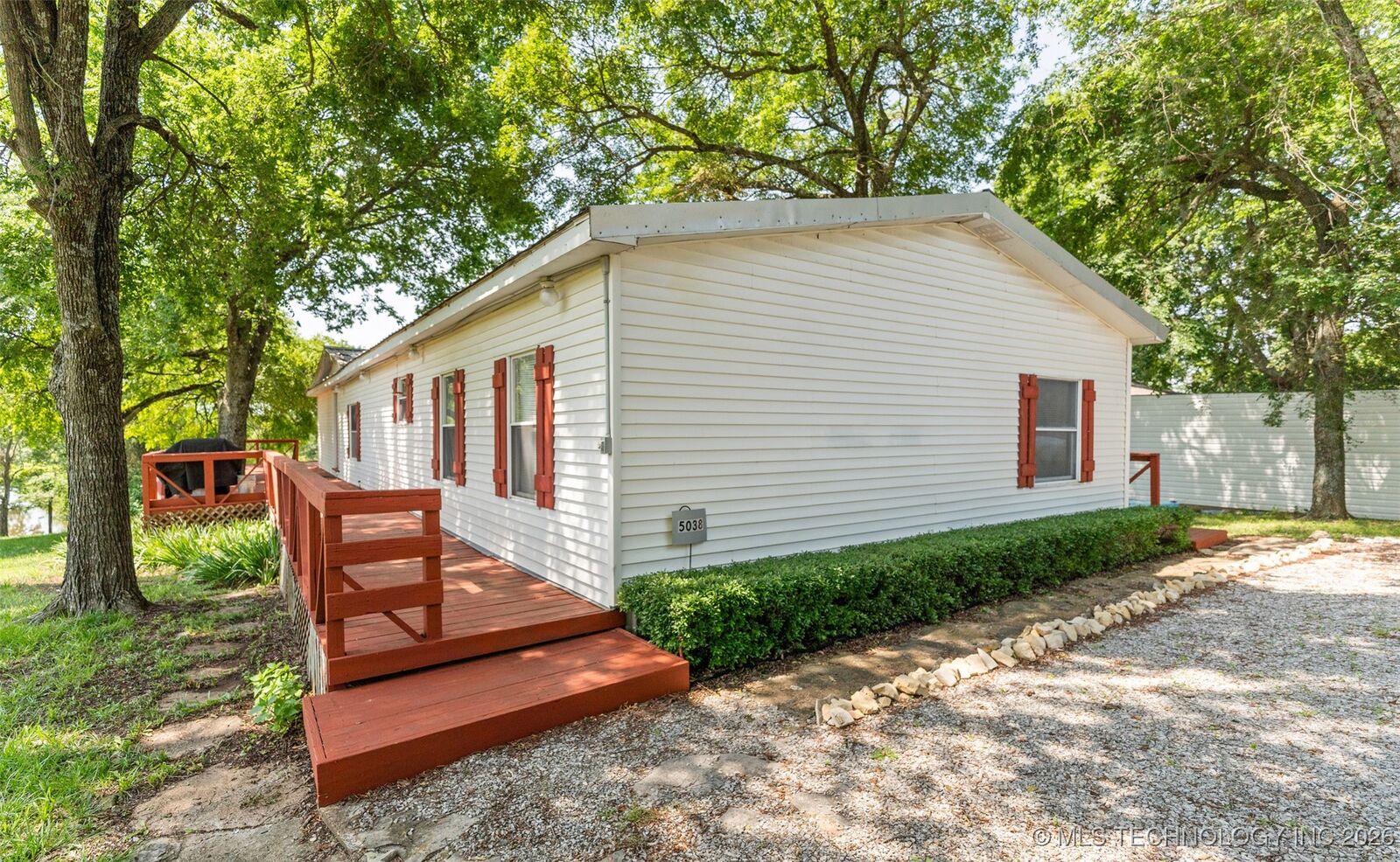 Property Photo:  5038 E 422 Road  OK 74330 