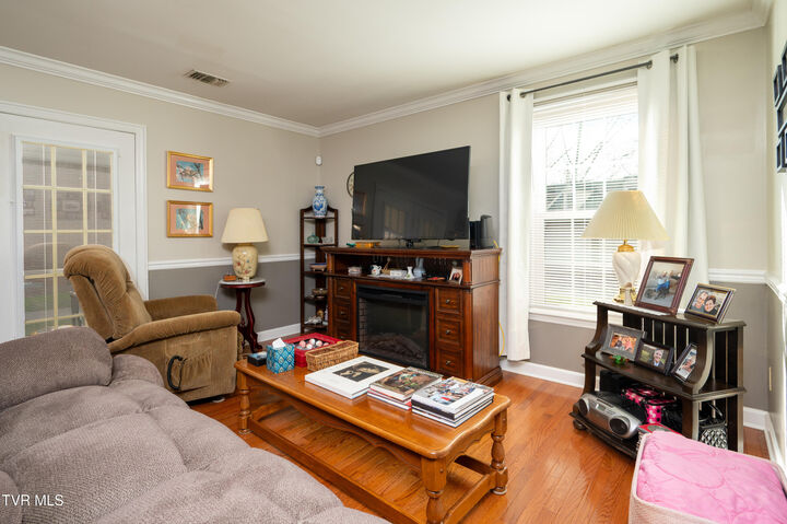 Property Photo: 2030 West Manor Court 2030 TN 37660