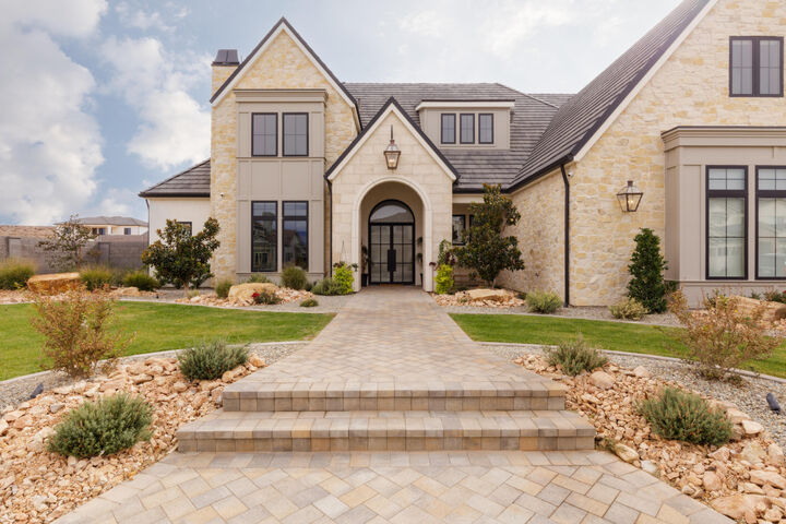 Property Photo:  3384 E Seegmiller Dr  UT 84790 