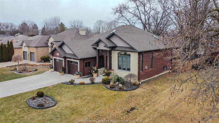 Property Photo:  375 Grondin Street  ON N9J 3R2 