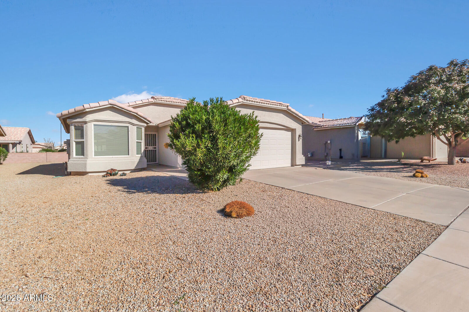 Property Photo: 1482 E Torrey Pines Lane AZ 85249