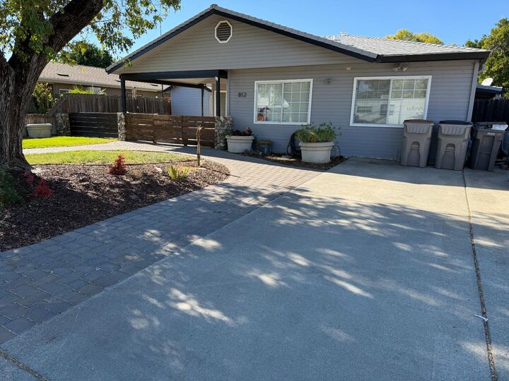 Property Photo:  812 Taylor Street  CA 95694 