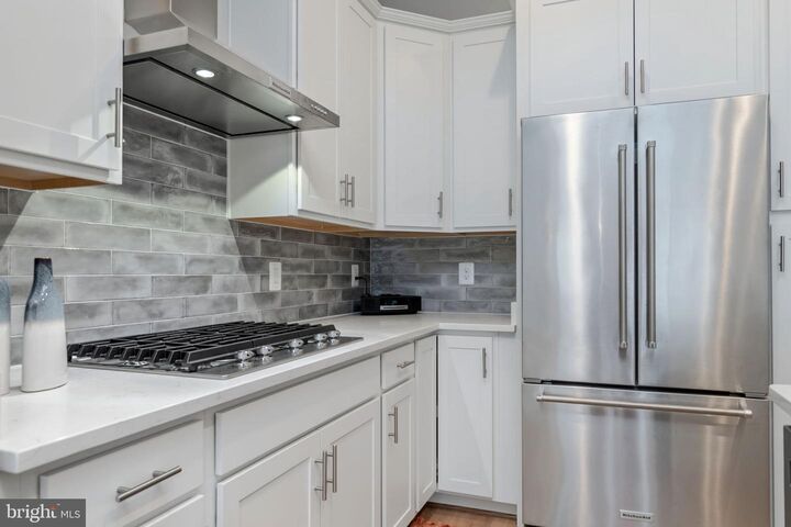 Property Photo:  43899 Siren Song Terrace  VA 20176 