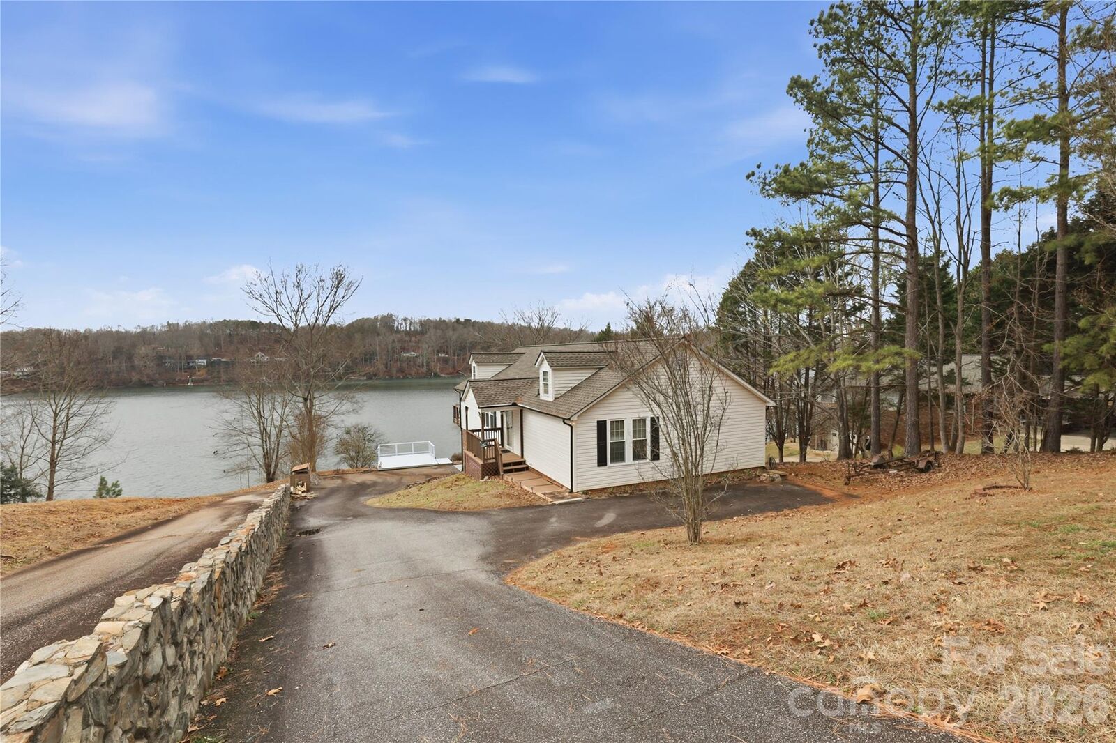 Property Photo:  105 Mountain Aire Drive  NC 28678 