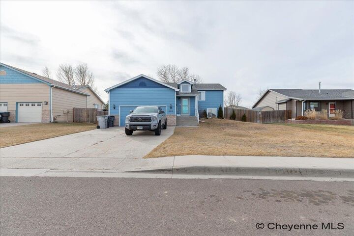 Property Photo:  2100 Meadow Dr  WY 82001 
