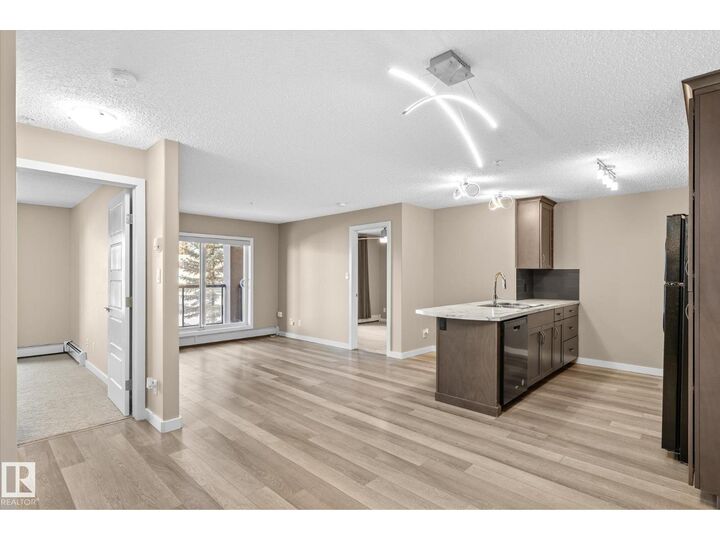 Photo de la propriété:  #257 7805 71 St NW  AB T6B 3V6 