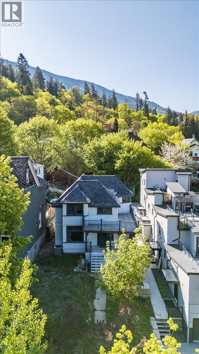 Property Photo: 922 Front Street BC V1L 4C2