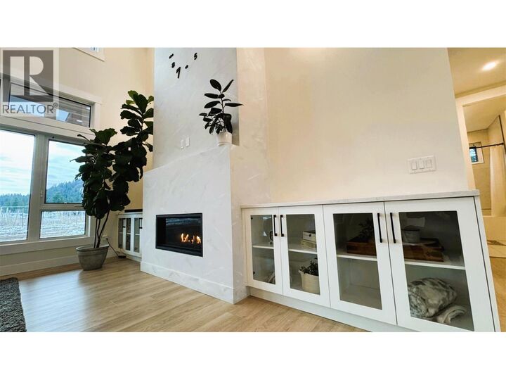 Property Photo: 8077 Donaldson Drive BC V0H 1H0