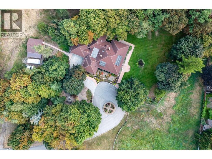 Property Photo: 9310 Kalamalka Road BC V1B 1L1