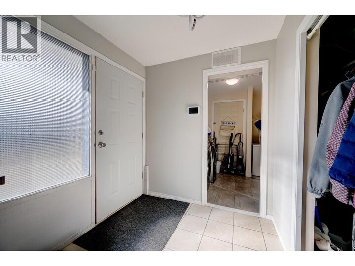 Property Photo:  770 Sherwood Drive  BC V2B 4E5 