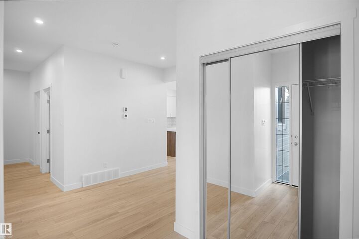 Property Photo:  2603 15 Avenue NW  AB T6T 2N5 