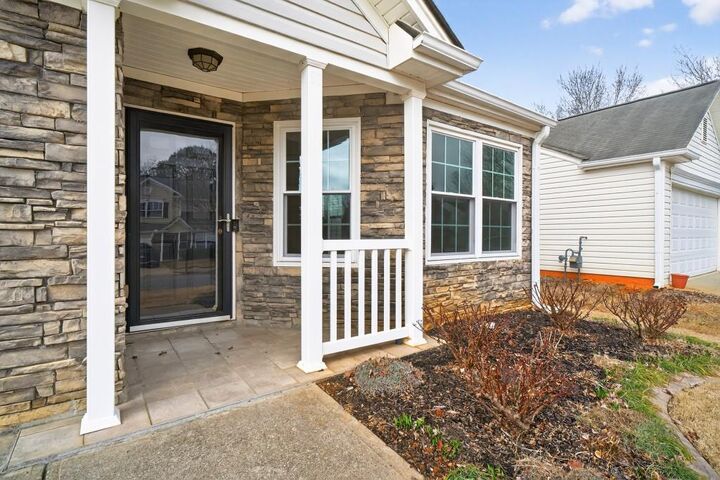 Property Photo:  304 Meadows Lane  GA 30114 