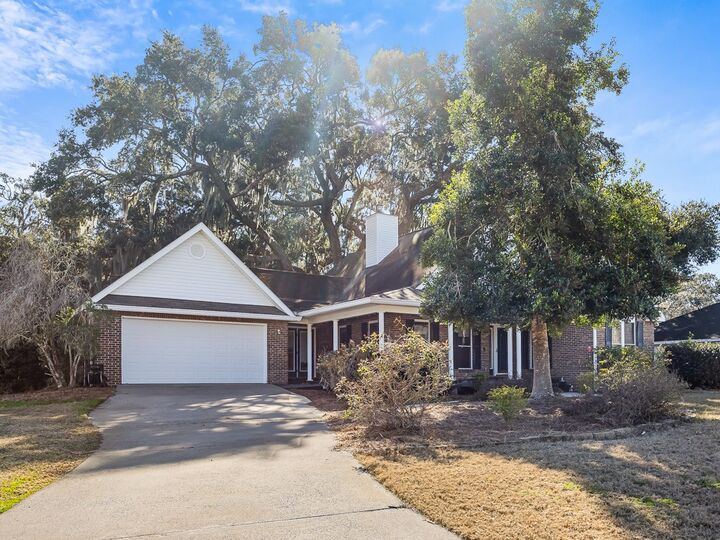 Property Photo:  123 Stately Oaks Circle  GA 31523 