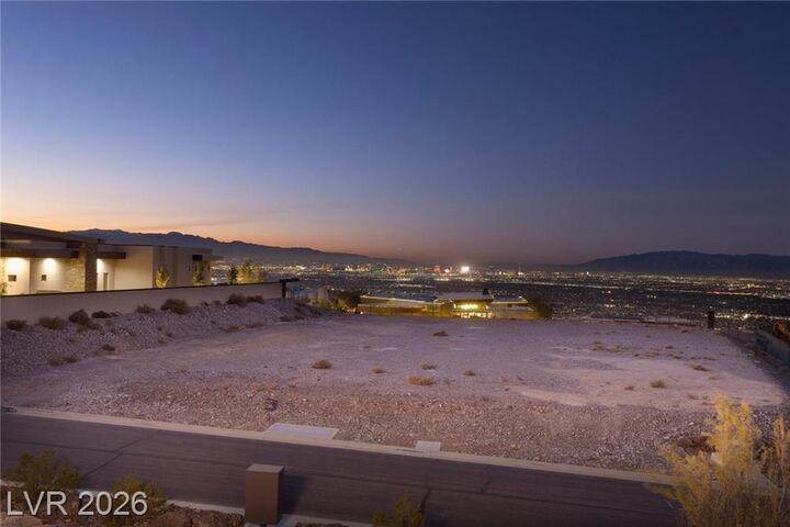 Property Photo:  7 Stonecutter Court  NV 89012 