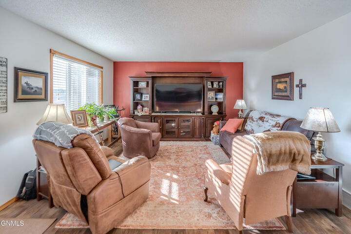 Property Photo:  6280 62nd Avenue SE  ND 58504 