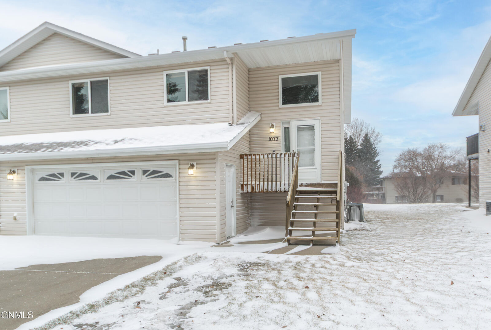 Property Photo:  1073 Turnpike Avenue  ND 58501 