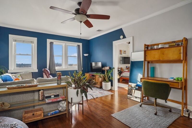 Property Photo:  82 Hackensack St 6  NJ 07075 