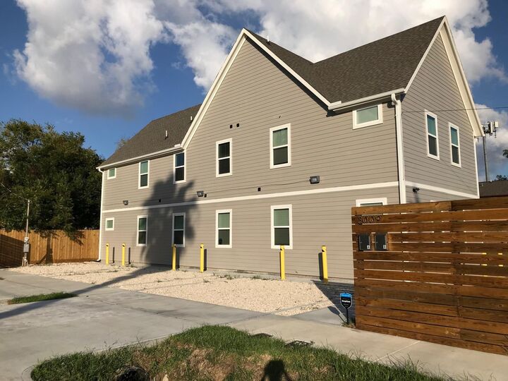 Property Photo:  3009 Callie Street A  TX 77004 