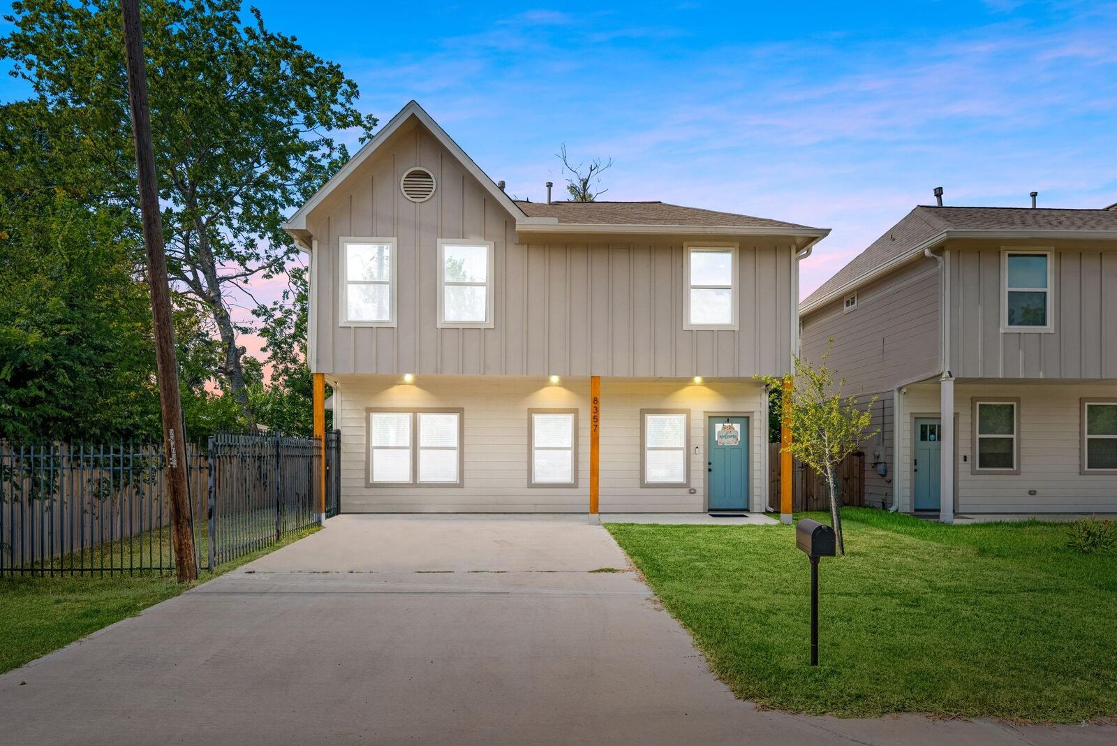 Property Photo:  8357 Tate Street  TX 77028 