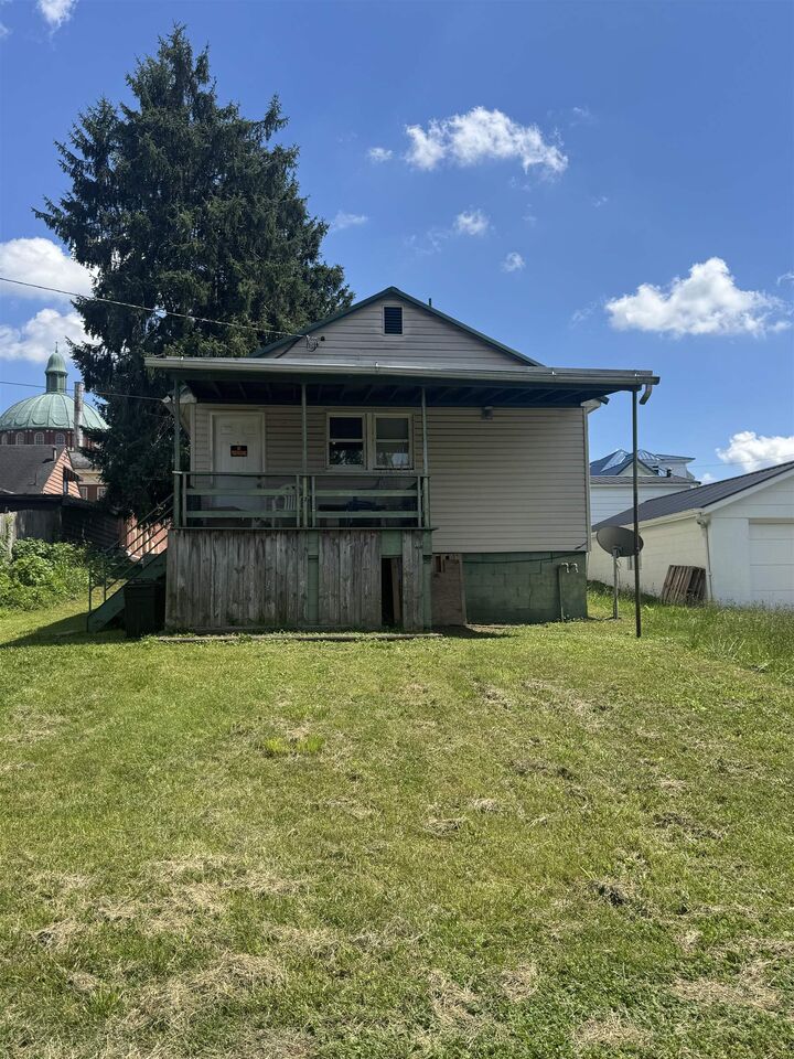Property Photo: 920 R Jefferson Avenue WV 25704