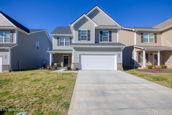 Property Photo: 4729 Stoneyhurst Lane TN 37918