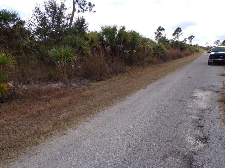 Property Photo:  Silverleaf Road  FL 34288 