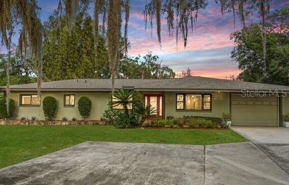 Property Photo:  725 Oxford Street  FL 32750 