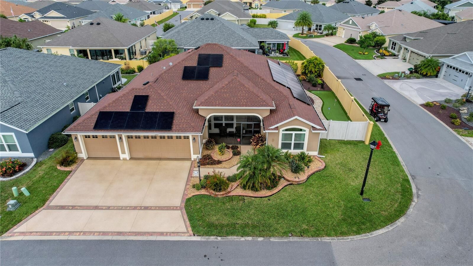 Property Photo: 1967 Carmalt Lane FL 32163