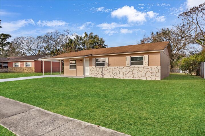 Property Photo: 8013 Rhea Circle FL 32807