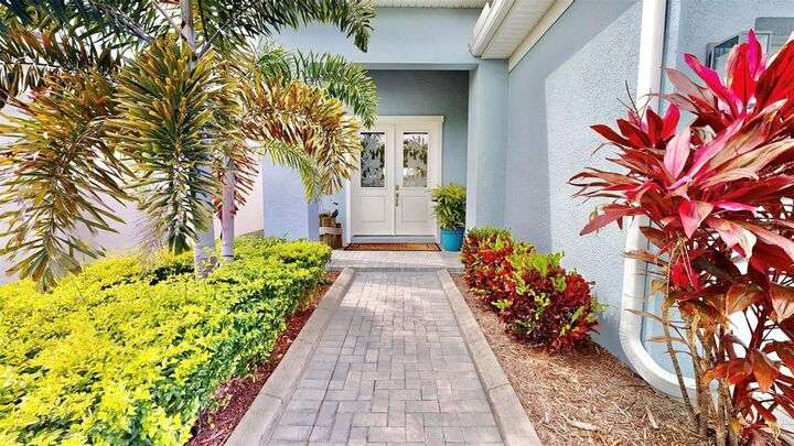Property Photo:  5233 Wishing Arch Drive  FL 33572 