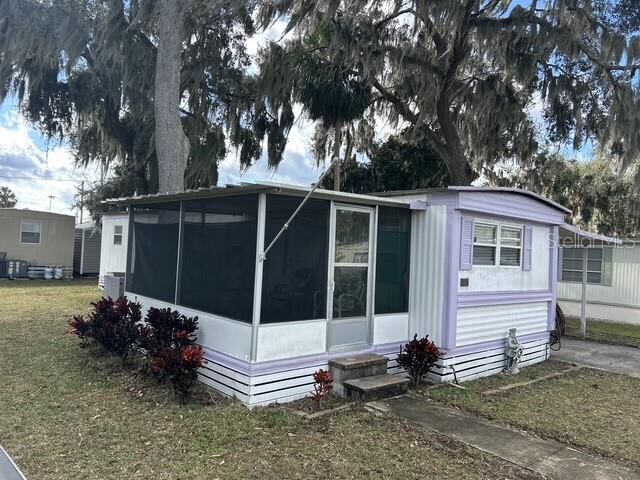 Property Photo:  310 Magnolia Drive  FL 34788 