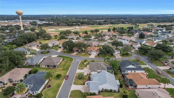 Property Photo: 1958 Somerset Avenue FL 32162