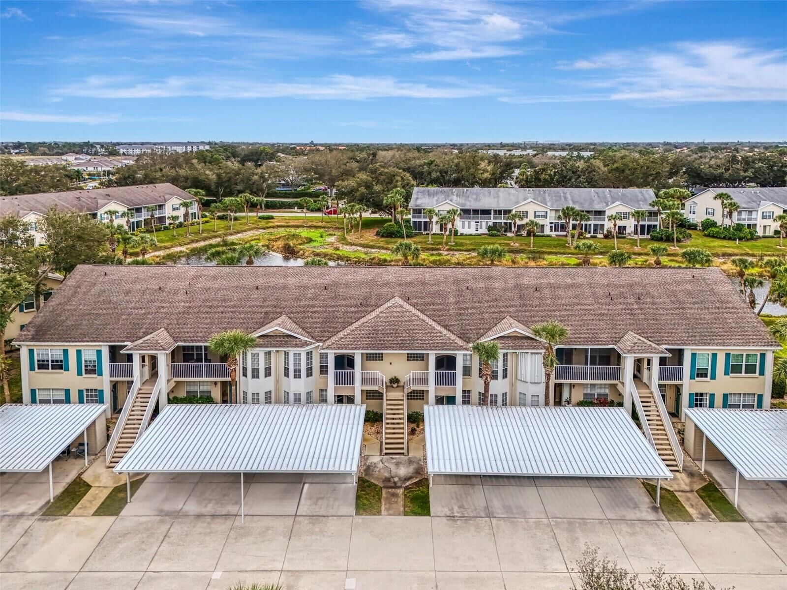 Property Photo: 414 Laurel Lake Drive 203 FL 34292