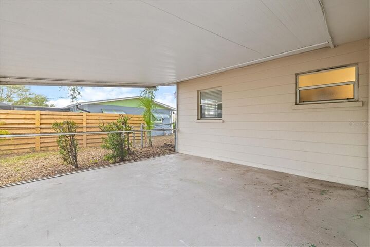 Property Photo:  116 Firenze Avenue E  FL 34285 