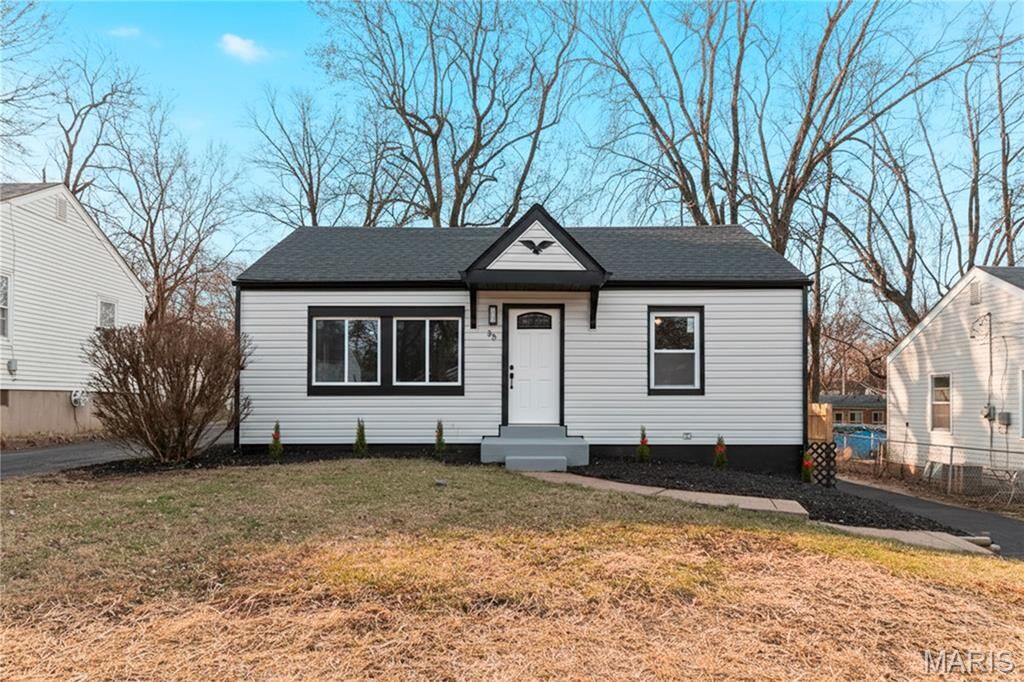 Property Photo: 30 Grether Avenue MO 63135