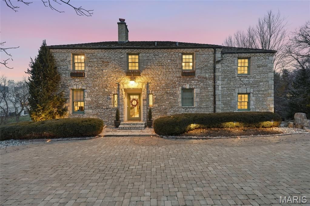 Property Photo:  3 Countryside Lane  MO 63131 