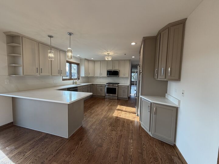 Property Photo:  2825 73rd Avenue 2  IL 60707 