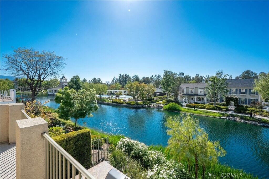 Property Photo:  27052 Island Road  CA 91355 