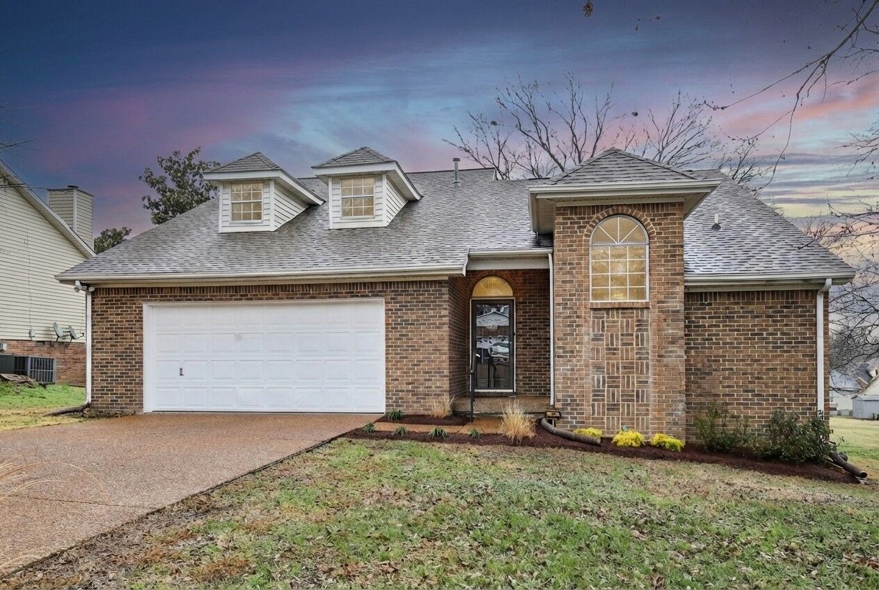 Property Photo:  2961 Nautilus Dr  TN 37217 