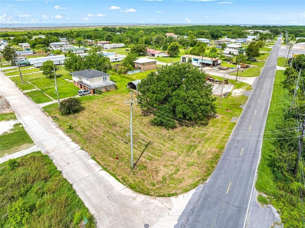 Property Photo:  36786 Highway 11  LA 70041 